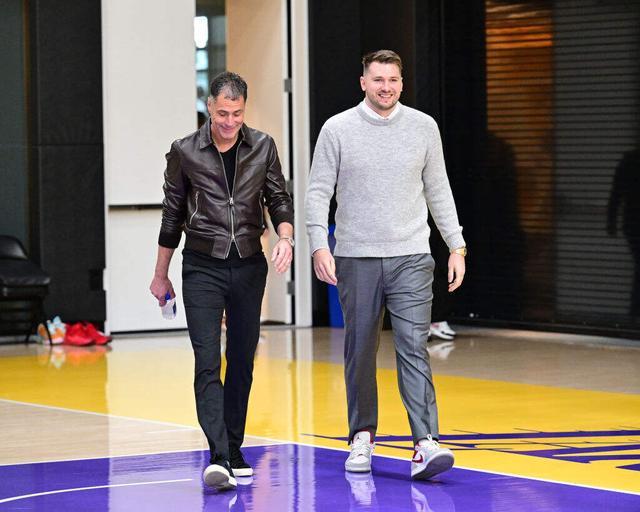 东契奇拼尽全力无法赢球!哈姆见到迥然不同的字母哥?